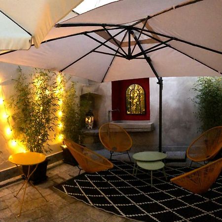 La Via Degli Artisti Apartment Арона Екстериор снимка