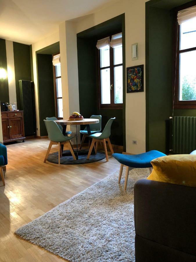 La Via Degli Artisti Apartment Арона Екстериор снимка