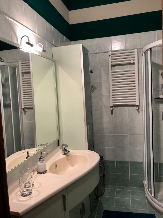 La Via Degli Artisti Apartment Арона Екстериор снимка