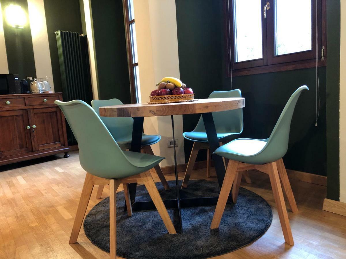 La Via Degli Artisti Apartment Арона Екстериор снимка