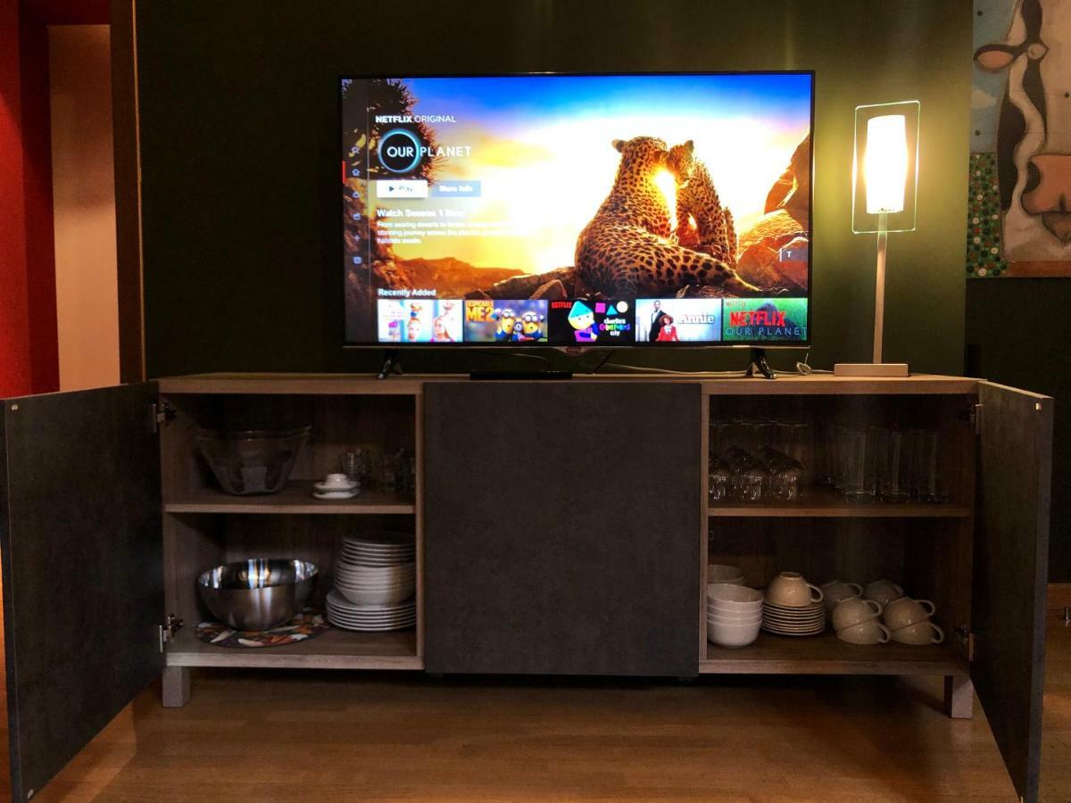 La Via Degli Artisti Apartment Арона Екстериор снимка
