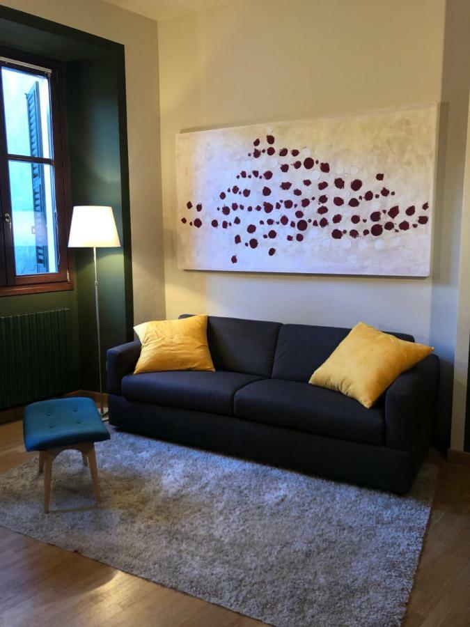 La Via Degli Artisti Apartment Арона Екстериор снимка